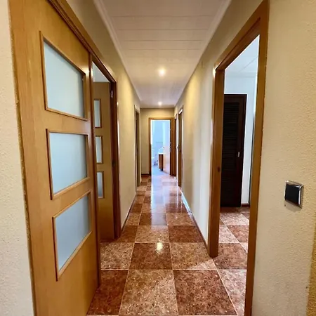 Bonito Y Grande Cerca De La Playa Apartment Valencia